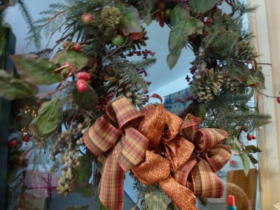 Multi seasonal decor and wreaths